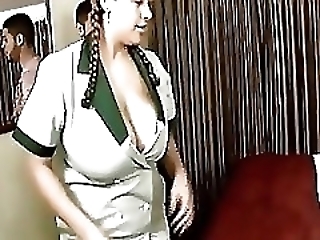 Смотреть Работница отеля отдалась за бабло