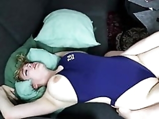 Смотреть Жена соседа пришла в гости