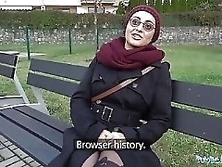 Смотреть Огромная мамкина попка давно мечтала о моем члене