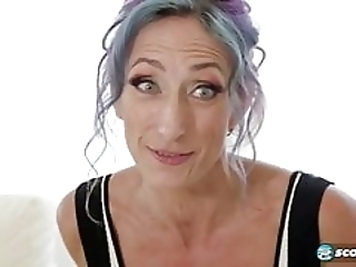 Смотреть Анальные игры с бабушкой